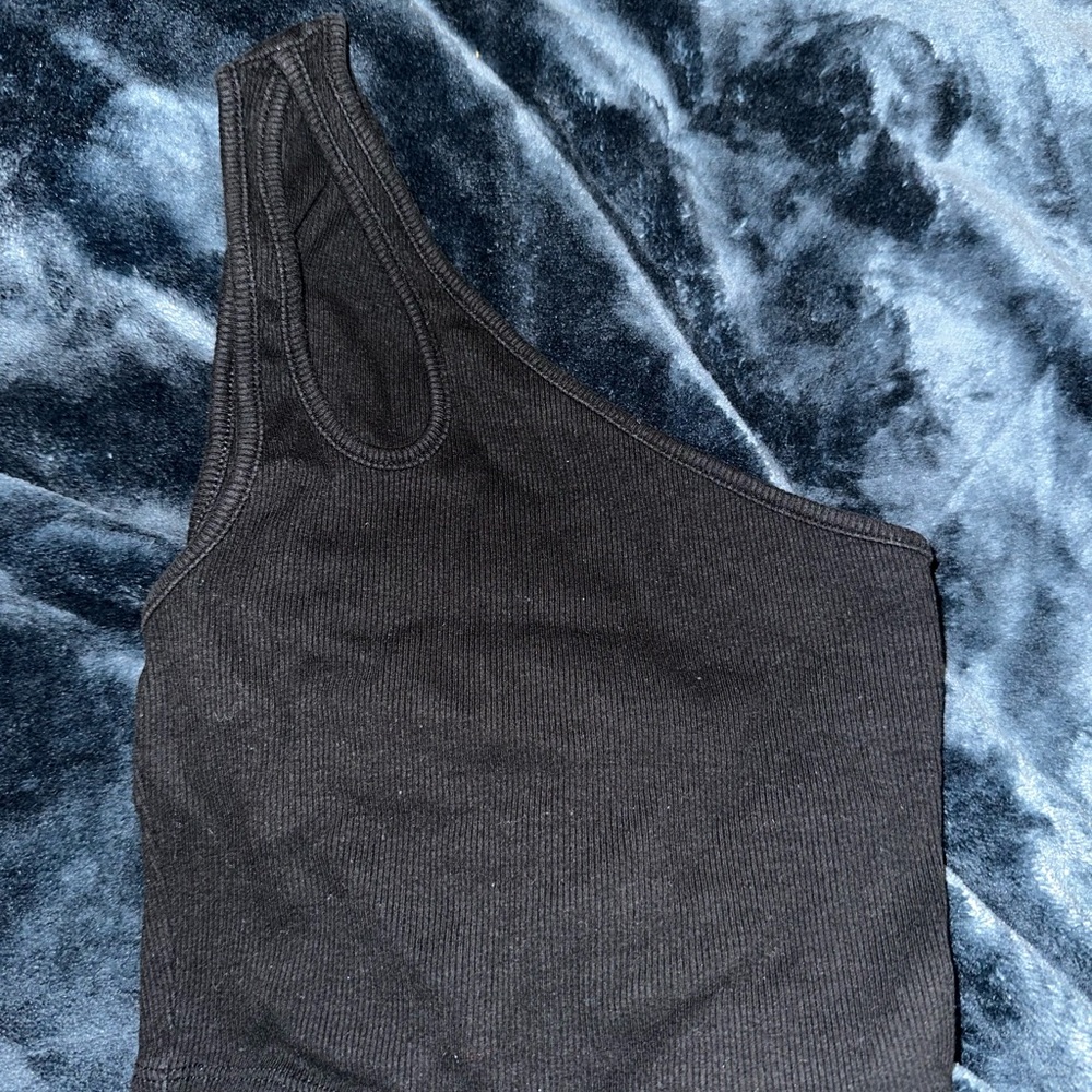 Black Ribbed One-Shoulder Top